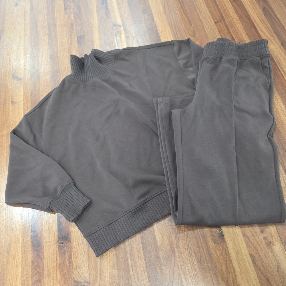 Rae Mode Scuba Ribbed Mock Neck Pullover and Pants Set In Espresso Size Large